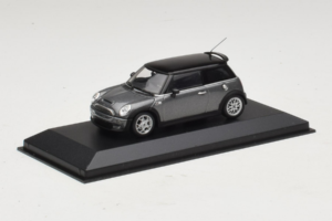 Mini Cooper S Grey Metallic Minichamps 1:43 80420148551-R1 Druckguss — Bild 2 von 4