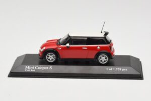 MINI Cooper S R53 Rot Minichamps 1:43 431138200 Druckguss