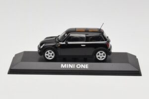 Mini One R50 Schwarz Mit Schwarzem Dach Minichamps 1:43 MINI005 Druckguss