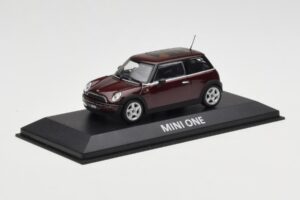 Mini One R50 Dunkelrot Mit Schwarzem Dach Minichamps 1:43 MINI008 Druckguss — Bild 2 von 5