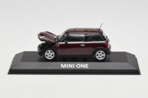 Mini One R50 Dunkelrot Mit Schwarzem Dach Minichamps 1:43 MINI008 Druckguss — Bild 5 von 5
