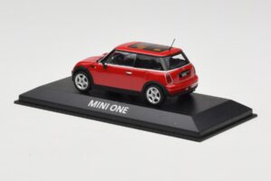 Mini One R50 Rot Mit Rotem Dach Minichamps 1:43 MINI001 Druckguss — Bild 3 von 5