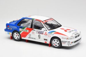 Mitsubishi Galant VR-4 #9 K. Eriksson / S. Parmander RAC Rally 1990 IXO 1:18 18RMC192A Druckguss — Bild 4 von 6