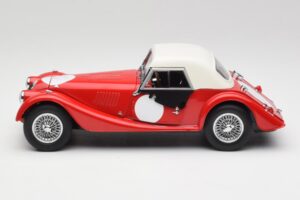 Morgan 4/4 Plus Competition Hardtop Rot Kyosho 1:18 08114R Druckguss — Bild 4 von 8