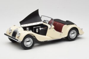 Morgan 4/4 Series II Weiß Kyosho 1:18 08111W Druckguss — Bild 2 von 8