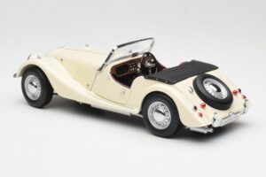 Morgan 4/4 Series II Weiß Kyosho 1:18 08111W Druckguss — Bild 7 von 8