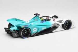NIO 004 Team NIO #8 T. Dillmann Formula E Season 5 2019 Minichamps 1:18 114180008 Druckguss — Bild 2 von 6