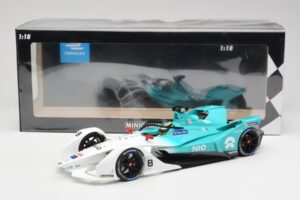 NIO 004 Team NIO #8 T. Dillmann Formula E Season 5 2019 Minichamps 1:18 114180008 Druckguss — Bild 6 von 6