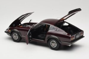 Nissan Fairlady 240Z-G S30 Kastanienbraun Kyosho 1:18 08212M Druckguss — Bild 5 von 8
