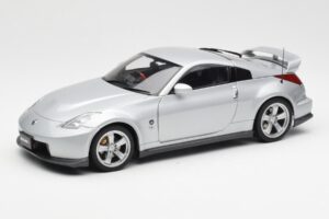 Nissan Fairlady Z Z34 NISMO Type 380RS Silber AUTOart 1:18 77401 Druckguss