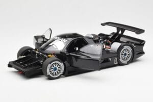 Nissan R390 GT1 #0 24 Hours of Le Mans 1998 AUTOart 1:18 89878 Druckguss — Bild 2 von 8