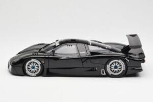Nissan R390 GT1 #0 24 Hours of Le Mans 1998 AUTOart 1:18 89878 Druckguss — Bild 4 von 8