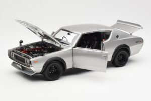 Nissan Skyline 2000 GT-R KPGC110 Silber Kyosho 1:18 08255S Druckguss — Bild 2 von 8