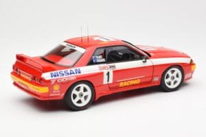 Nissan Skyline GT-R R32 #1 J. Richards / M. Skaife Bathurst 1000 Winner 1992 AUTOart 1:18 89279 Druckguss — Bild 3 von 8
