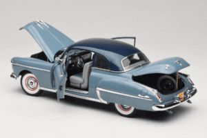 Oldsmobile 88 Blau Grease Auto World 1:18 AWSS103/06 Druckguss — Bild 5 von 8