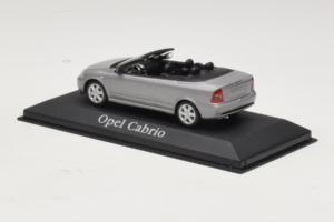 Opel Astra G Cabriolet Grey Metallic Minichamps 1:43 ASTRA001 Druckguss — Bild 3 von 4