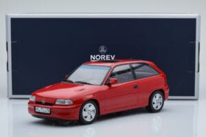 Opel Astra F GSi Rot Norev 1:18 183672 Druckguss — Bild 6 von 6