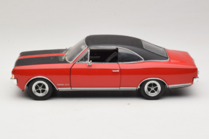 Opel Commodore GS/E Rot Revell 1:18 8826 Druckguss — Bild 4 von 8