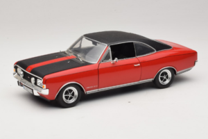 Opel Commodore GS/E Rot Revell 1:18 8826 Druckguss