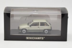 Opel Corsa A Swing Grün Minichamps 1:43 400045002 Druckguss — Bild 4 von 4