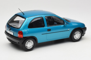 Opel Corsa B Blue Metallic MCG 1:18 MCG18514 Druckguss — Bild 2 von 6