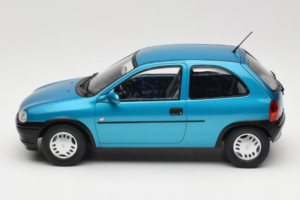Opel Corsa B Blue Metallic MCG 1:18 MCG18514 Druckguss — Bild 3 von 6