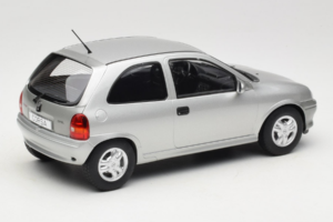Opel Corsa B Grey Metallic MCG 1:18 MCG18515 Druckguss — Bild 2 von 6