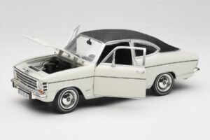 Opel Olympia A Coupe Weiß Schwarz Revell 1:18 8446 Druckguss — Bild 2 von 8