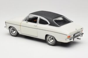 Opel Olympia A Coupe Weiß Schwarz Revell 1:18 8446 Druckguss — Bild 7 von 8