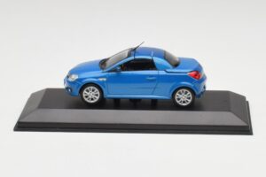 Opel Tigra Twin Top Blau Minichamps 1:43 919084 Druckguss
