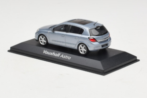 Opel Astra H Blue Metallic Minichamps 1:43 ASTRA004 Druckguss — Bild 3 von 4