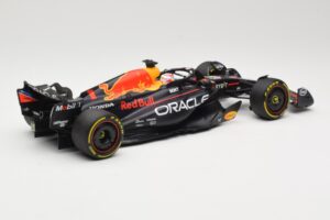 Oracle Red Bull Racing RB19 #1 M. Verstappen Winner Italian GP 2023 Minichamps 1:18 110231501 Druckguss — Bild 2 von 6