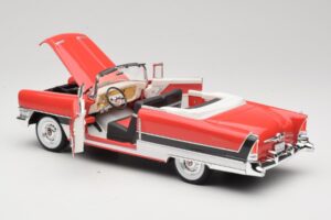 Packard Caribbean Cabriolet Rot American Mint 1:18 3042082 Druckguss — Bild 5 von 8