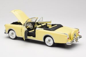 Packard Caribbean Cabriolet Gelb Road Signature 1:18 92798 Druckguss — Bild 5 von 8