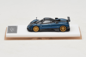 Pagani Zonda Tricolore Exposed Carbon Blau Henson & Heaven 1:64 PZTECB01 Druckguss