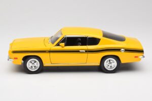 Plymouth Barracuda Gelb Road Legends 1:18 92178 Druckguss — Bild 4 von 8