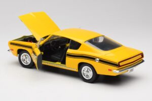 Plymouth Barracuda Gelb Road Legends 1:18 92178 Druckguss — Bild 5 von 8