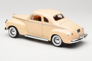 Plymouth Coupe Beige Road Signature 1:18 92398 Druckguss — Bild 7 von 8