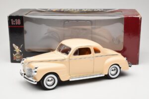 Plymouth Coupe Beige Road Signature 1:18 92398 Druckguss — Bild 8 von 8