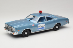 Plymouth Fury Beverly Hills PD Blau GreenLight 1:18 19069 Druckguss