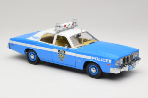 Plymouth Fury Police Pursuit New York Police Department GreenLight 1:18 19043 Druckguss — Bild 6 von 8