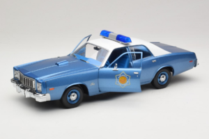 Plymouth Fury Police Pursuit Smokey and the Bandit GreenLight 1:18 19044 Druckguss — Bild 2 von 8