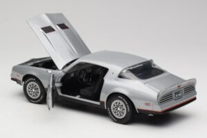Pontiac Firebird Formula Silber ERTL 1:18 33514 Druckguss — Bild 5 von 8