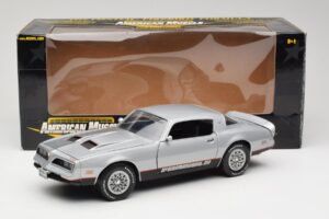 Pontiac Firebird Formula Silber ERTL 1:18 33514 Druckguss — Bild 8 von 8