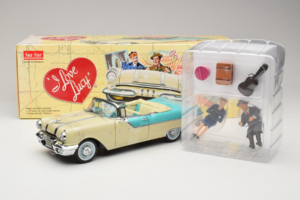 Pontiac Star Chief I Love Lucy Nautilus Blue Weiß Sun Star 1:18 5057 Druckguss — Bild 7 von 7