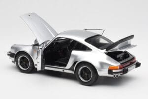 Porsche 911 930 Turbo 3.3 Silber Norev 1:18 187574 Druckguss — Bild 5 von 8