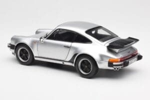 Porsche 911 930 Turbo 3.3 Silber Norev 1:18 187574 Druckguss — Bild 7 von 8
