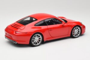 Porsche 911 991 Carrera S Guards Rot Minichamps 1:18 100061020 Druckguss — Bild 3 von 8