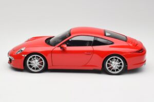 Porsche 911 991 Carrera S Guards Rot Minichamps 1:18 100061020 Druckguss — Bild 4 von 8