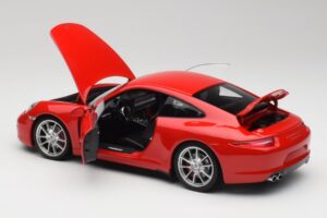 Porsche 911 991 Carrera S Guards Rot Minichamps 1:18 100061020 Druckguss — Bild 5 von 8